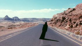 مصورة أمريكية تجيب.. هل “البيكيني” رمز لتحرر المرأة؟!