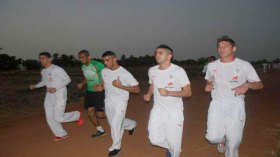 اللاعبون يجمعون على رفع التحدي وتحقيق نتيجة إيجابية