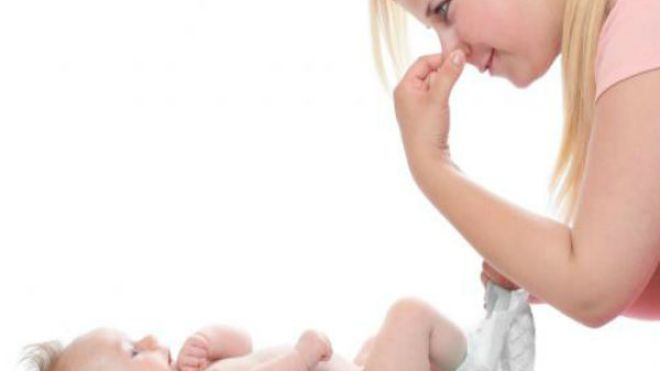 إسهال الأطفال في فصل الصيف.. أسبابه وعلاجه