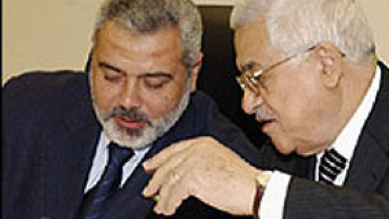 حماس تحذر من مشروع خطير تقوده رايس لإفساد الحوار الفلسطيني