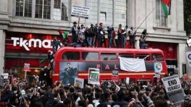 Des milliers de manifestants à Londres réclament égalité et justice pour la Palestine