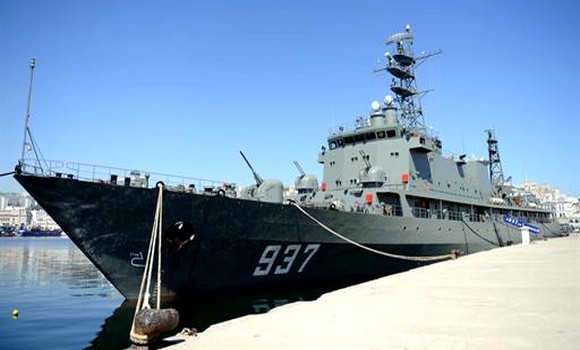 Le bateau- Ecole “La Soummam” se dirige vers le Portugal