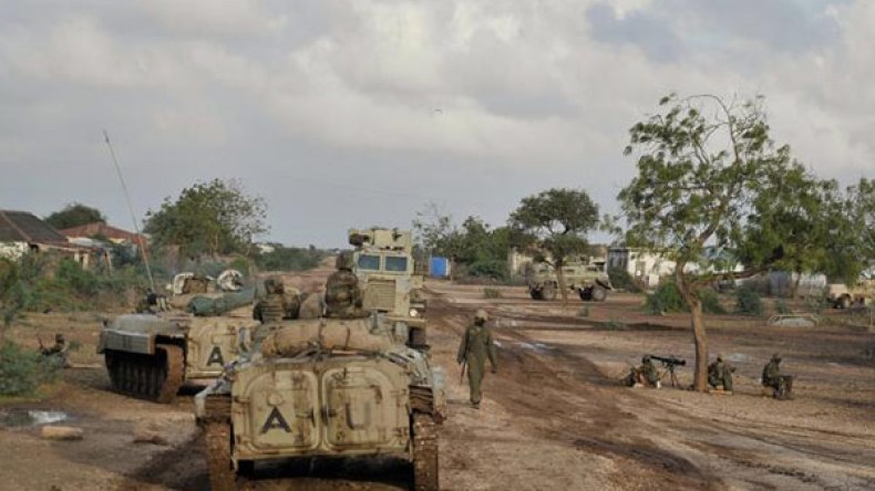 مقاتلو حركة الشباب يهاجمون قاعدة للإتحاد الإفريقي في الصومال