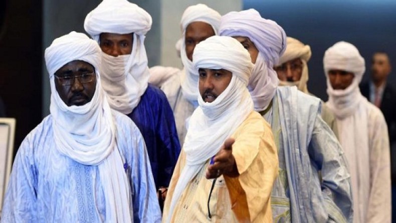 طوارق مالي يجنحون للسلم ويوقعون اتفاق الجزائر الخميس