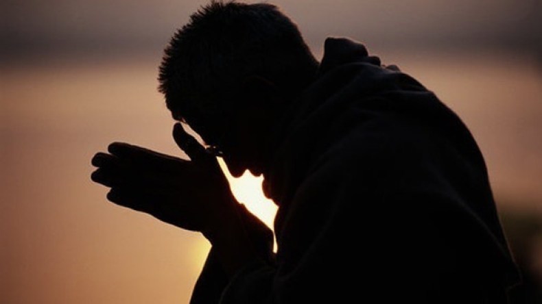 أعاني من عقدة تجاه الفتيات.. ماذا أفعل؟!