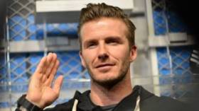 بيكهام يعتزل الكرة..شمعة وانطفأت!