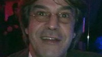 شتان بين ثورة أخرجت إستعمارا وبين ( ثورة ) جلبت إستدمارا