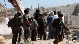الاحتلال الإسرائيلي يهدم ممتلكات فلسطينية قرب نابلس