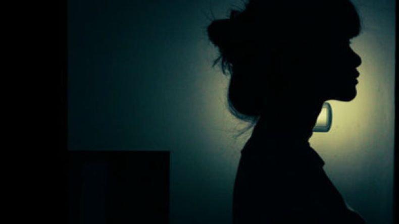 لدي ابنة وأفكر في الزواج.. ما الحل؟