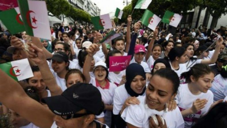 سباق غير مألوف بمشاركة مئات النساء في العاصمة