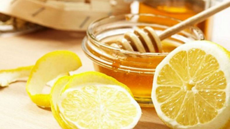 قناع العسل والليمون لشد البشرة