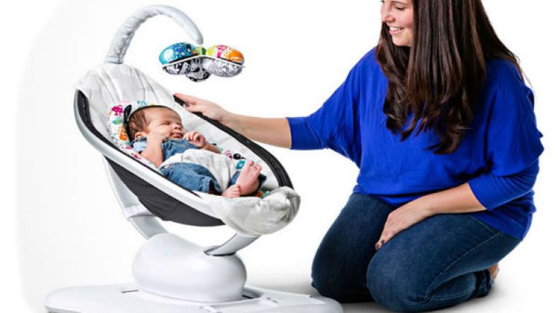 “ماما رو”.. سرير لإلهاء الأطفال يعمل بالهواتف الذكية