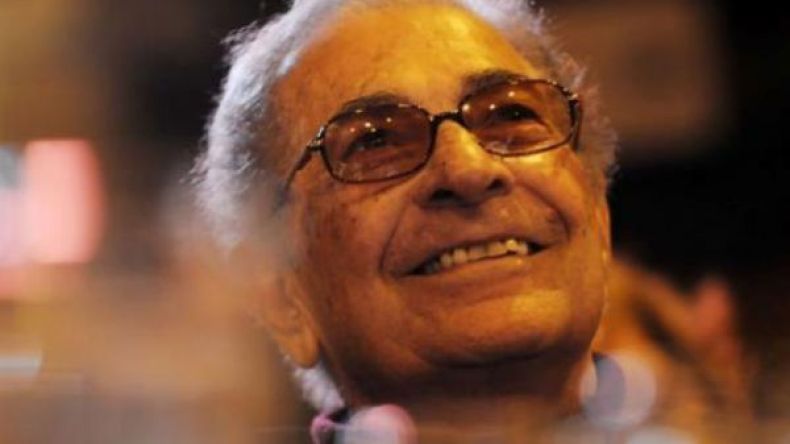 المرأة في عيون منصور.. حلاوة بذور وقشور!