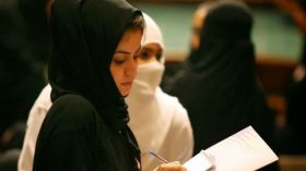 اكسري روتين العمل وجدّدي حماسك بهذه الخطوات؟!