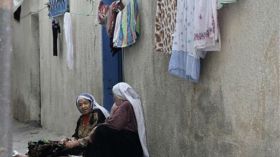 نائب إسرائيلي يرفض أن تلد زوجته بجوار العربيات!