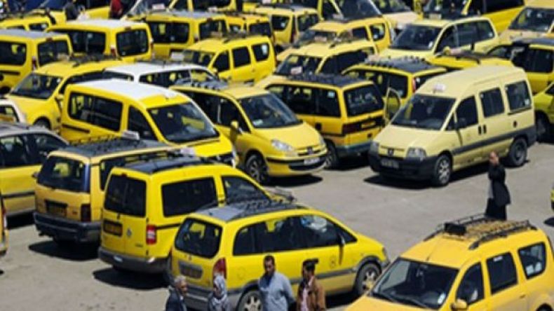 سيارات الأجرة بأم الطبول الحدودية بالطارف في إضراب