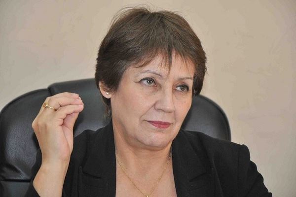 Benghebrit interdit le Niqab dans les établissements scolaires!