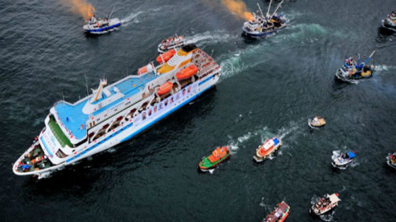 جزائريتان تشاركان في أسطول الحرية لكسر الحصار على غزة