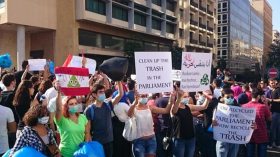 المحتجون على الحكومة اللبنانية يدعون للاحتشاد السبت