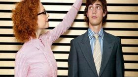 أهلي يضغطون علي للزواج بمن هو أقصر مني طولاً