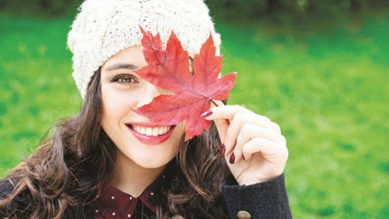 الرجال يعترفون في أي عمر تكون المرأة أكثر جاذبيةً