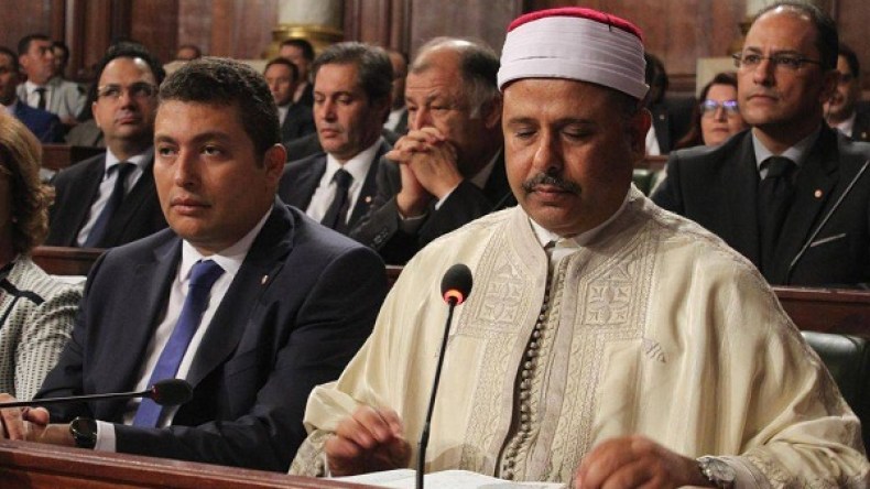 إقالة وزير الشؤون الدينية التونسي