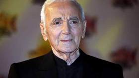 “أزنافور” والفنلندية “ستينا” يغنيان بالأمازيغية