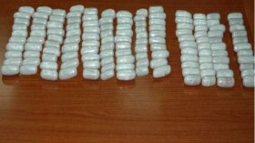 توقيف رجل يخبئ كيلوغراماً من الهيروين في أحشائه بمطار دبي