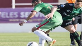 متذيّل بطولة الجزائر يهزم ثامن الدوري الهولندي !