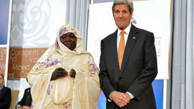 بائعة شاي سودانية تحصل على جائزة الخارجية الأمريكية