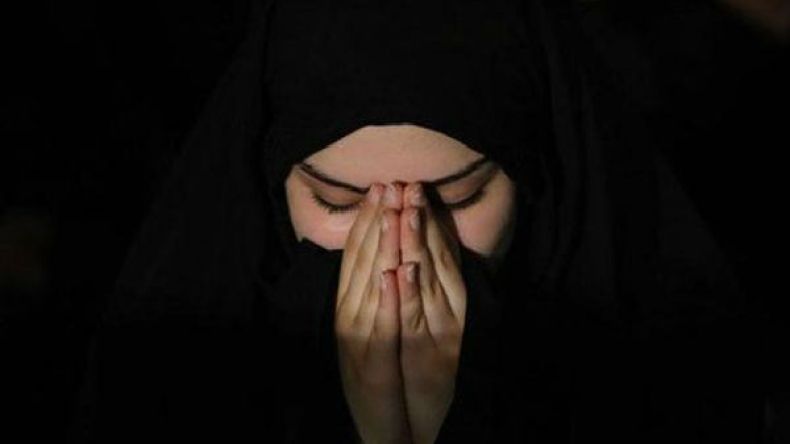 هكذا فقدت والدتي واستيقظت من غفلتي ثم أعلنت توبتي؟!