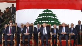 امرأة واحدة في حكومة الحريري.. ووزارة المرأة من نصيب رجل!