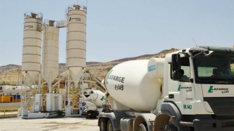 إدارة مصنع “لافارج” للإسمنت بالمسيلة تنفي نيتها تسريح العمال
