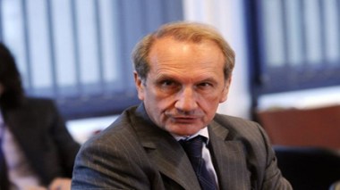 Une association algérienne décide d’ester Gérard Longuet en justice
