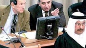 محامي الراحل صدام حسين يشتغل حارس عمارة لتحسين ظروفه المادية