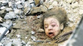 فتاة فلسطينية تطالب المحكمة الدولية بالتحقيق في جرائم غزة