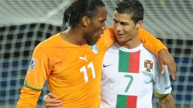 جائزة القدم الذهبية: دروغبا ورونالدو على رأس المتنافسين