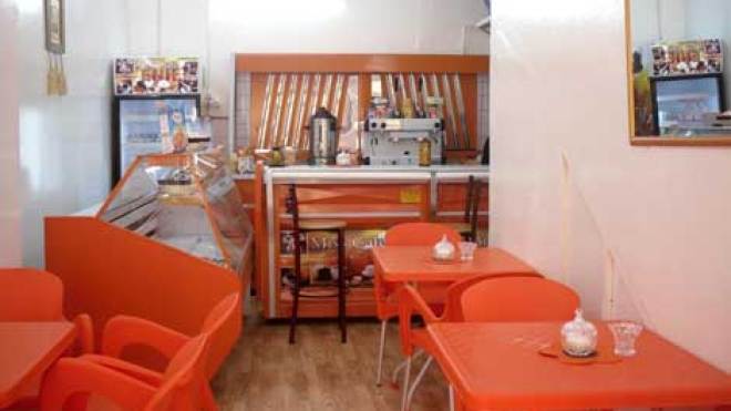 مقـهى للجنس اللطيف فقط ببسكرة