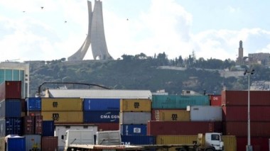 La limitation des licences d’importation de certains produits vise la protection de l’économie nationale