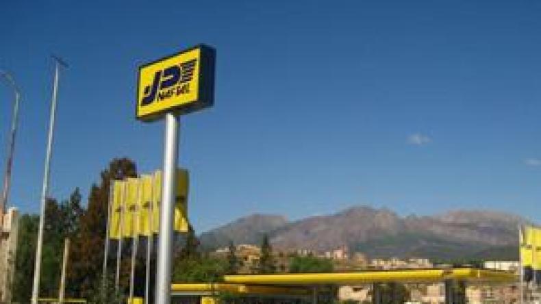محطات الوقود تهدد بشل البلاد اذا لم تراجع هوامش الربح