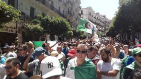 قوى المجتمع المدني “تؤجل” لقاءها التشاوري إلى 24 أوت