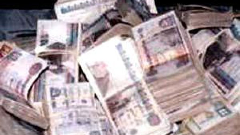 “إرهابي” يسلب سيدة 165 مليون تحت غطاء الرقية الشرعية!