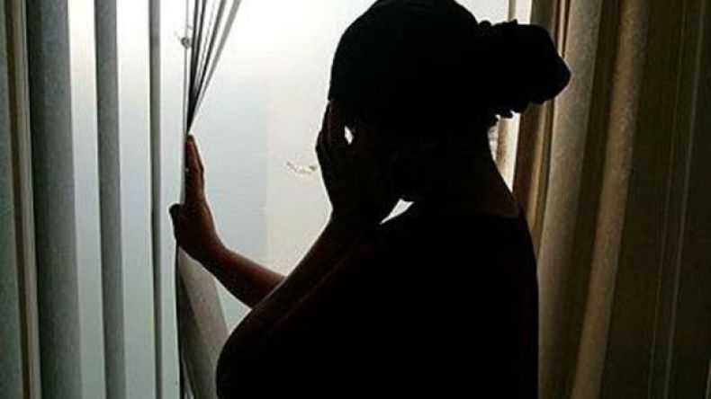 العدوانية والشعور بالدونية يلازمان العانس فهل من علاج؟