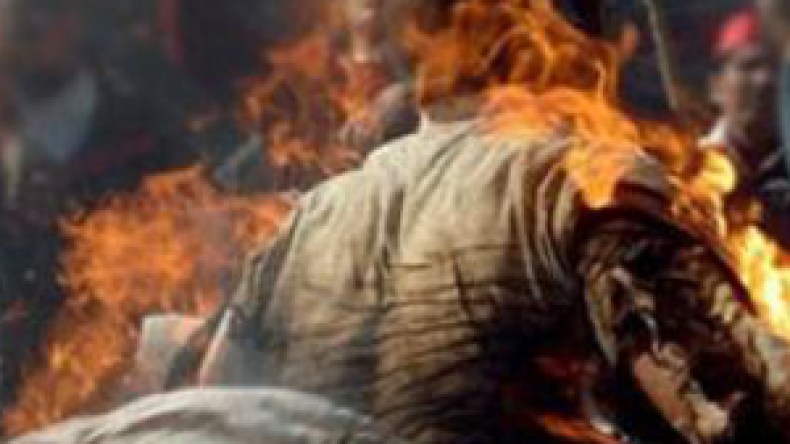 سيّدة تحاول الانتحار حرقا رفقة أبنائها بعد أن طردها الجيران من “قبو” بوهران