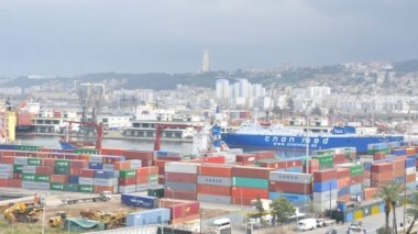 Déficit commercial de près de 11 milliards de dollars au 1er semestre 2016