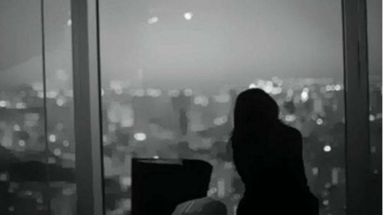 زوجي يرفض العمل وجعلني أمد يدي للناس!