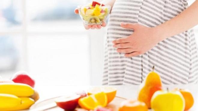 تناول الفواكه أثناء الحمل يرفع معدلات الذكاء لدى المواليد