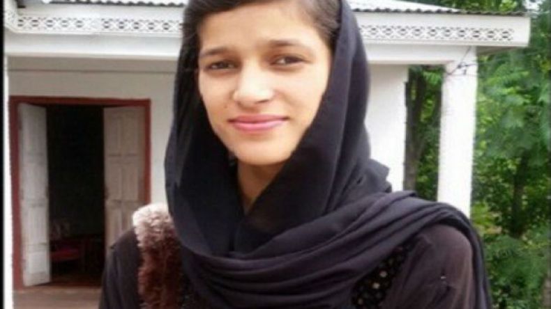 مدير مدرسة يحرق شابة حية لأنها رفضت الزواج من نجله