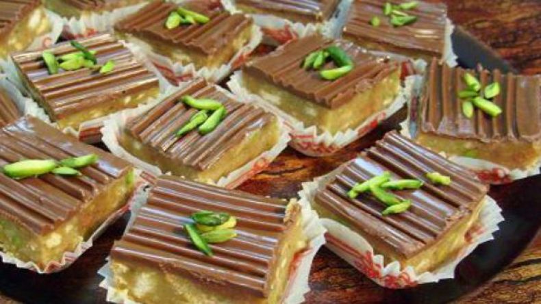 مربعات بالبسكويت