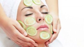 أقنعة الخيار لبشرة مثالية